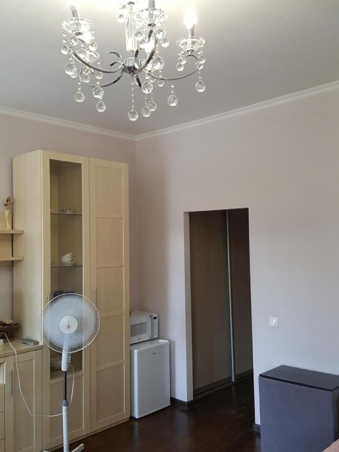 Абазинская 35 Sukhumi Eksteriør billede
